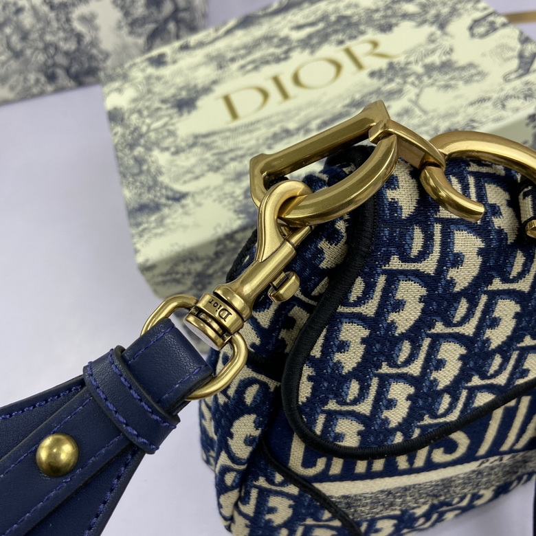 Saddle 886888 24X6X18cm YW (13)