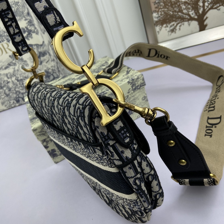 Saddle 886888 24X6X18cm YW (18)