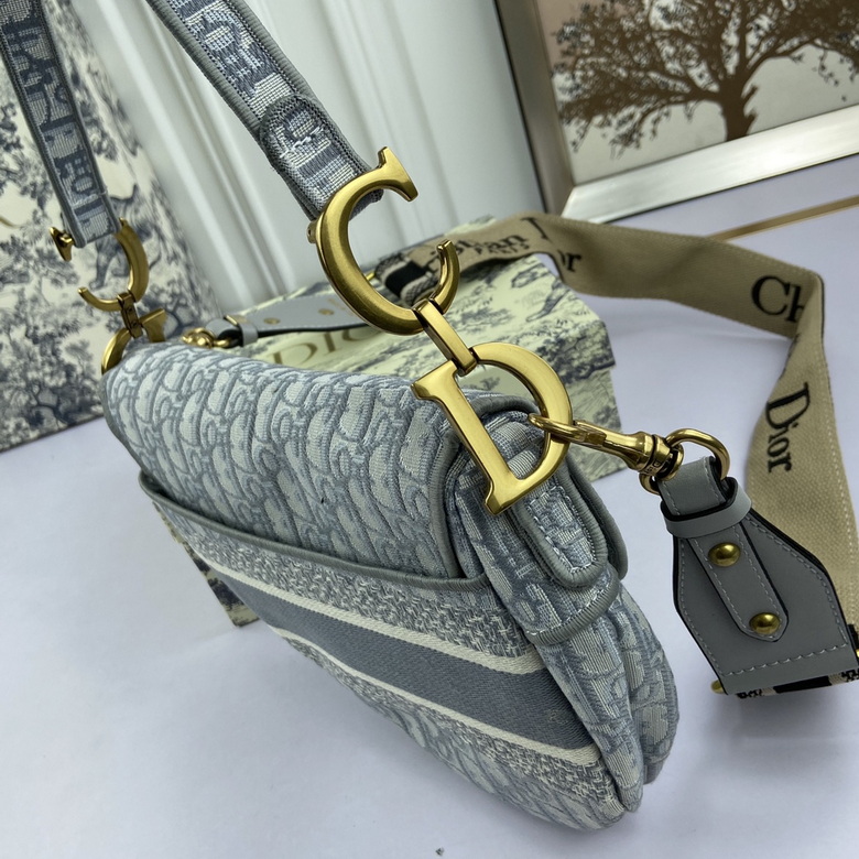 Saddle 886888 24X6X18cm YW (2)