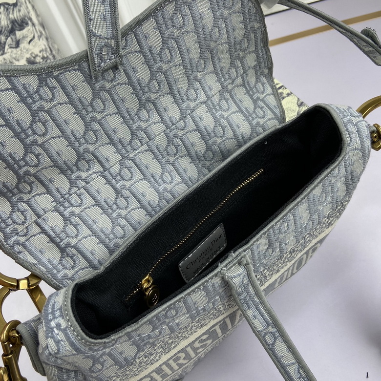 Saddle 886888 24X6X18cm YW (7)