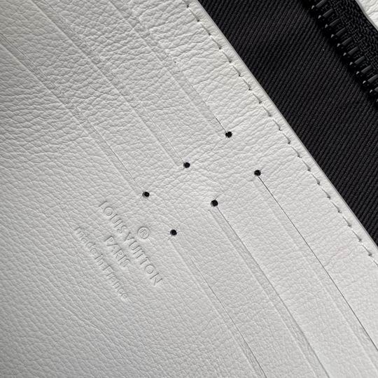 Voyage M61692 26x20cm gf1_7