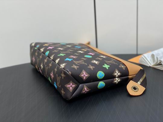 Voyage M83568 32x21x8cm gf1_5