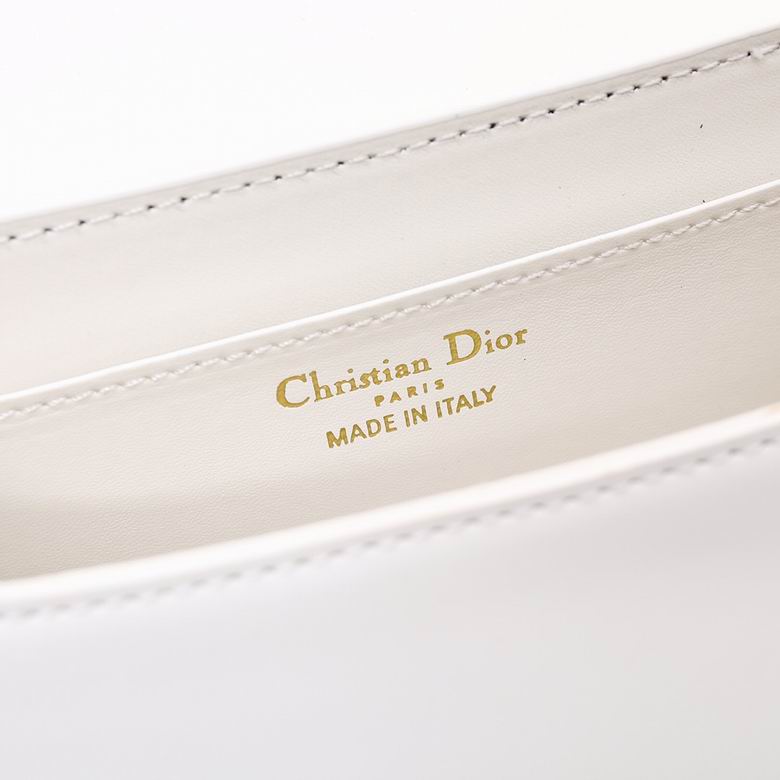 WL211191 22X14X6 (32)