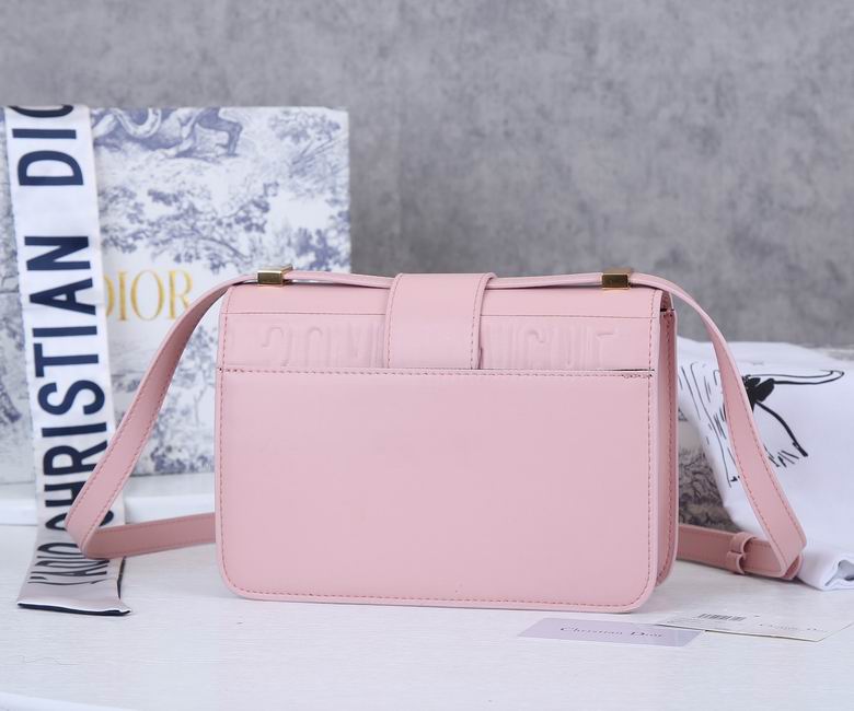 WMCD-1001 24X17X8 (12)