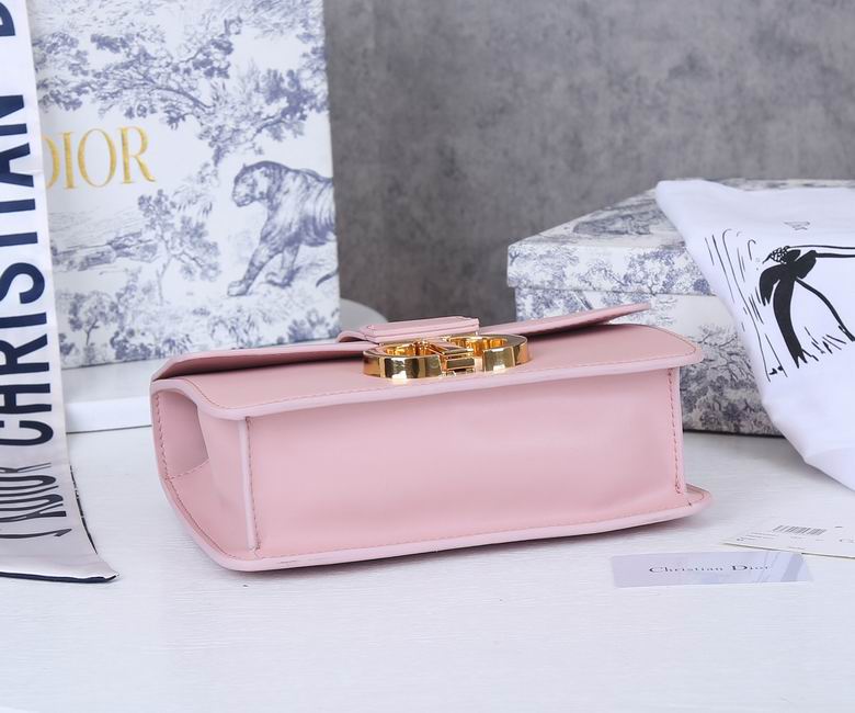 WMCD-1001 24X17X8 (17)