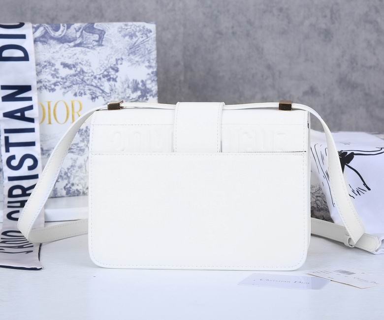 WMCD-1001 24X17X8 (3)