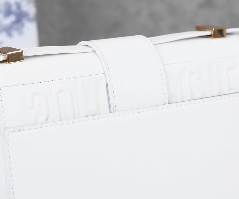 WMCD-1001 24X17X8 (5)