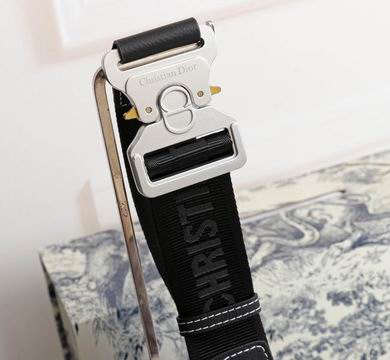 WMCD-1040 20X28 (22)