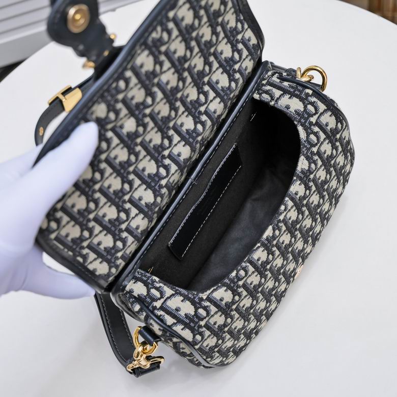 WO2111143 22X17X6 (8)