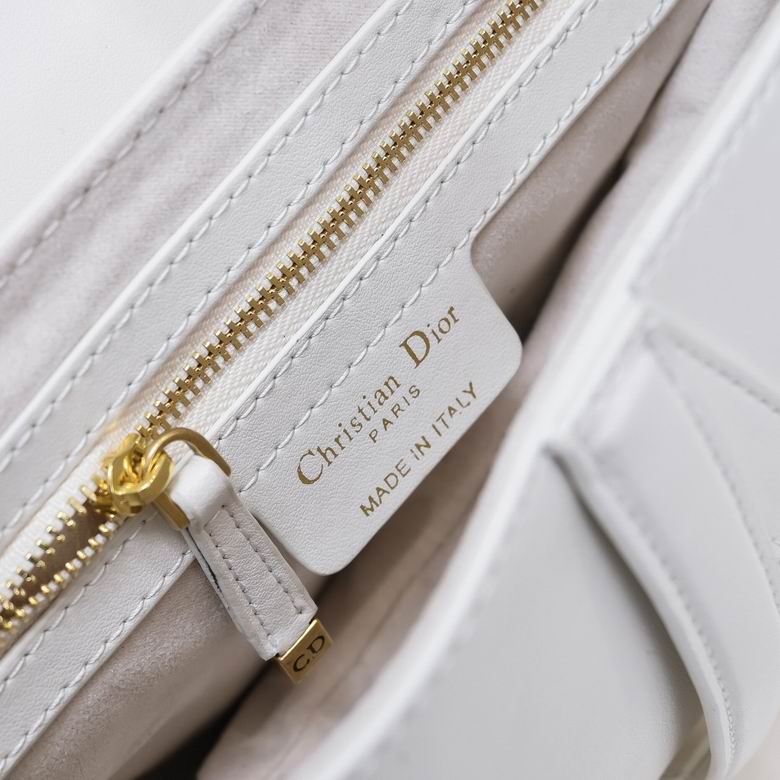 WO9921 25.5X20X6 (9)