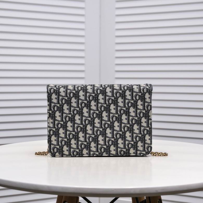 WO9930 22X14.5X3 (2)