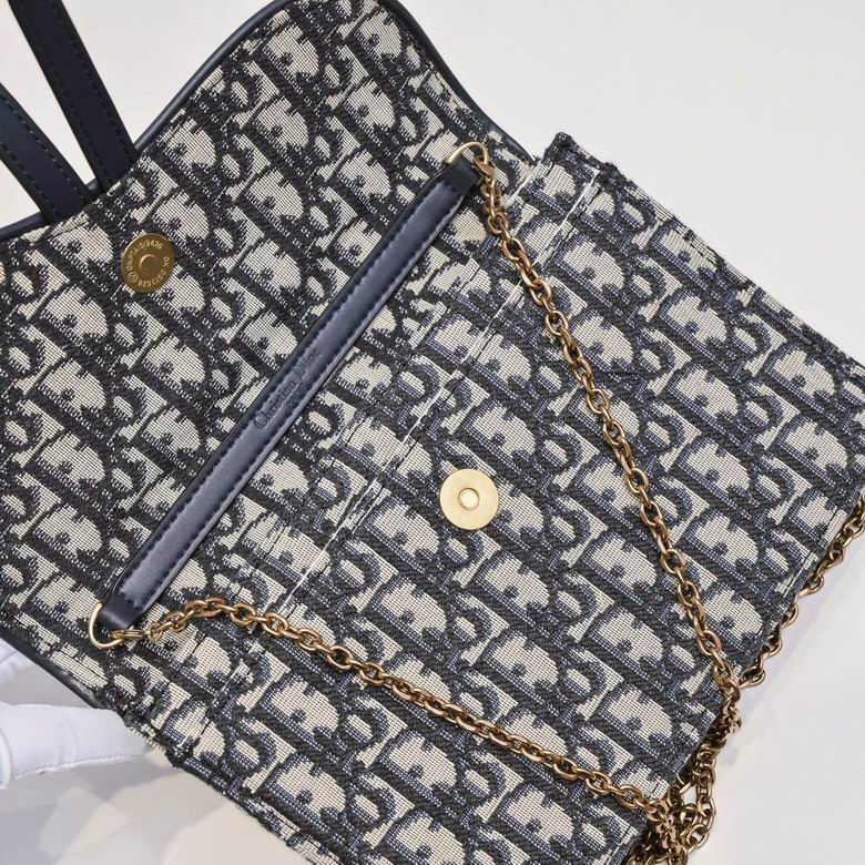 WO9930 22X14.5X3 (7)