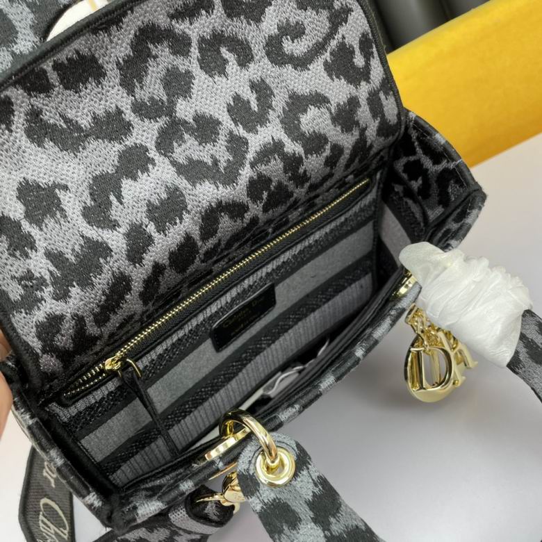 WW1088 42X32X16 (13)