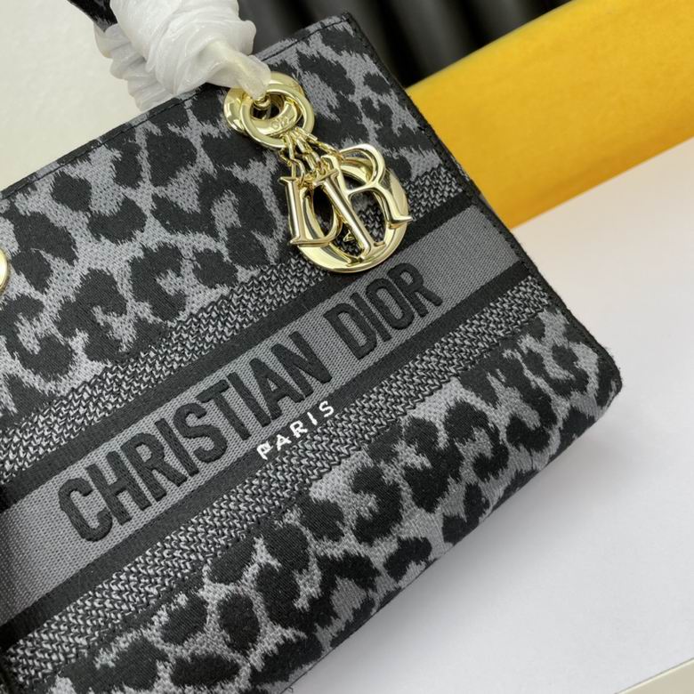 WW1088 42X32X16 (15)