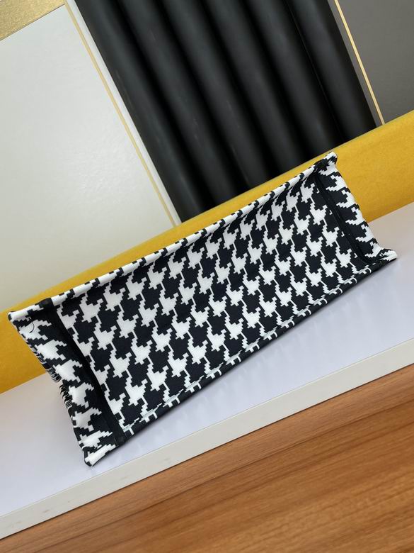 WW1088 42X32X16 (20)