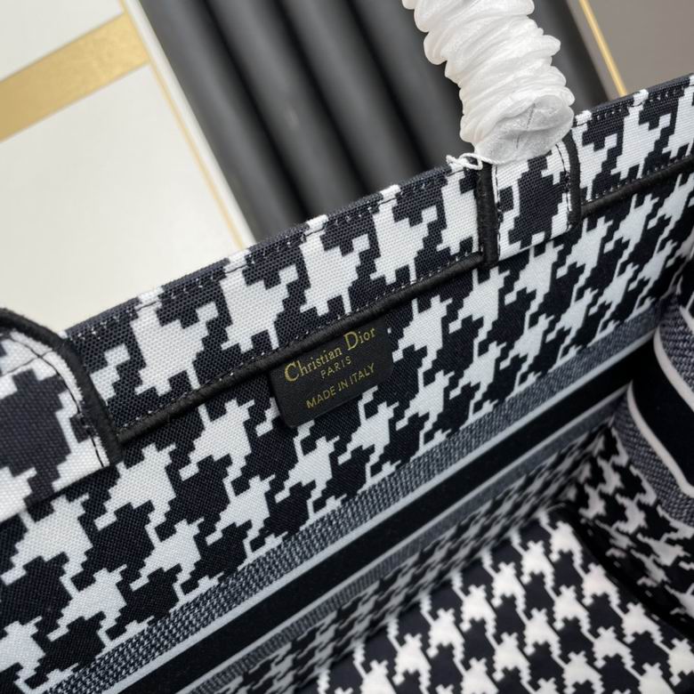 WW1088 42X32X16 (23)