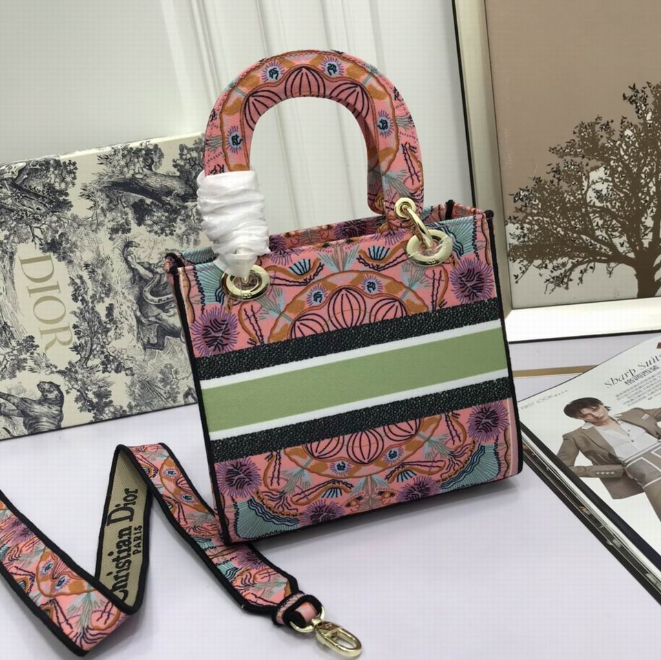 WW1295 24X20X11 (38)