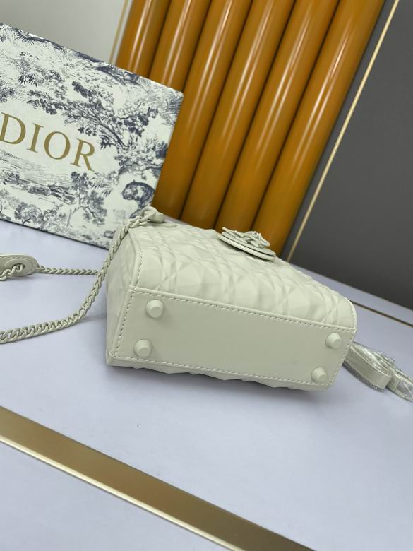 WW2111149 17X15X7 (20)