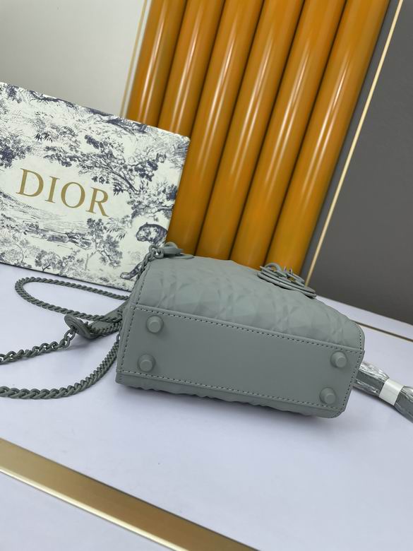 WW2111149 17X15X7 (28)