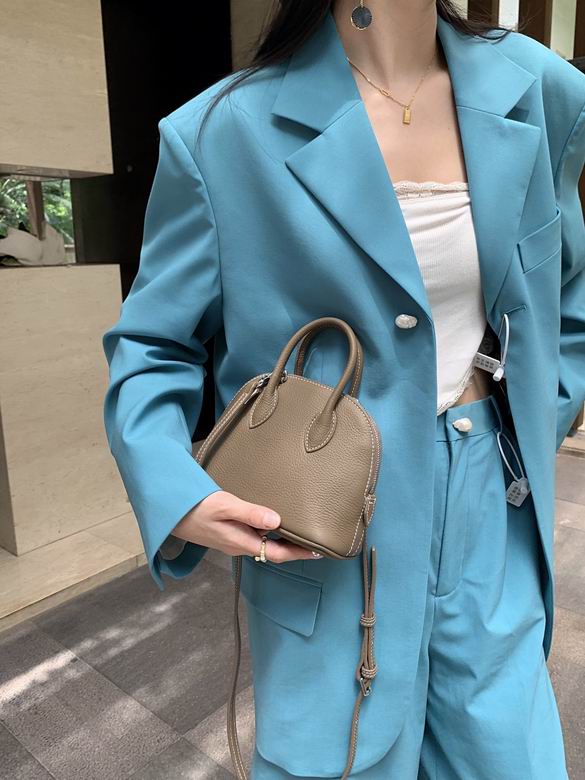 bolide Togo 19x14x5cm YG 4 (1)