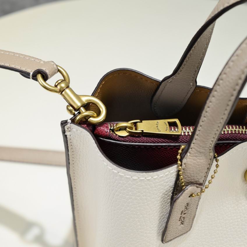 c8869 24X20X10.5cm AZ 8