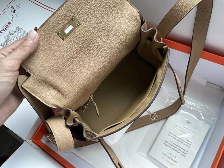 kelly 091004 AM 2 (8)