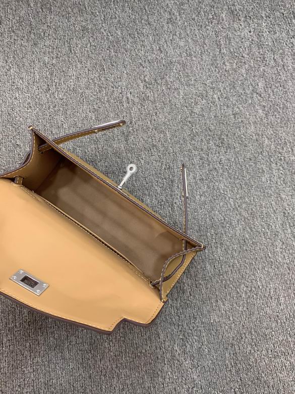 kelly 22cm 040305 YG 9 (8)