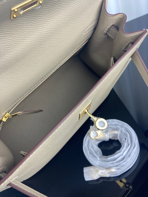 kelly 25cm 121404 AM 14 (9)