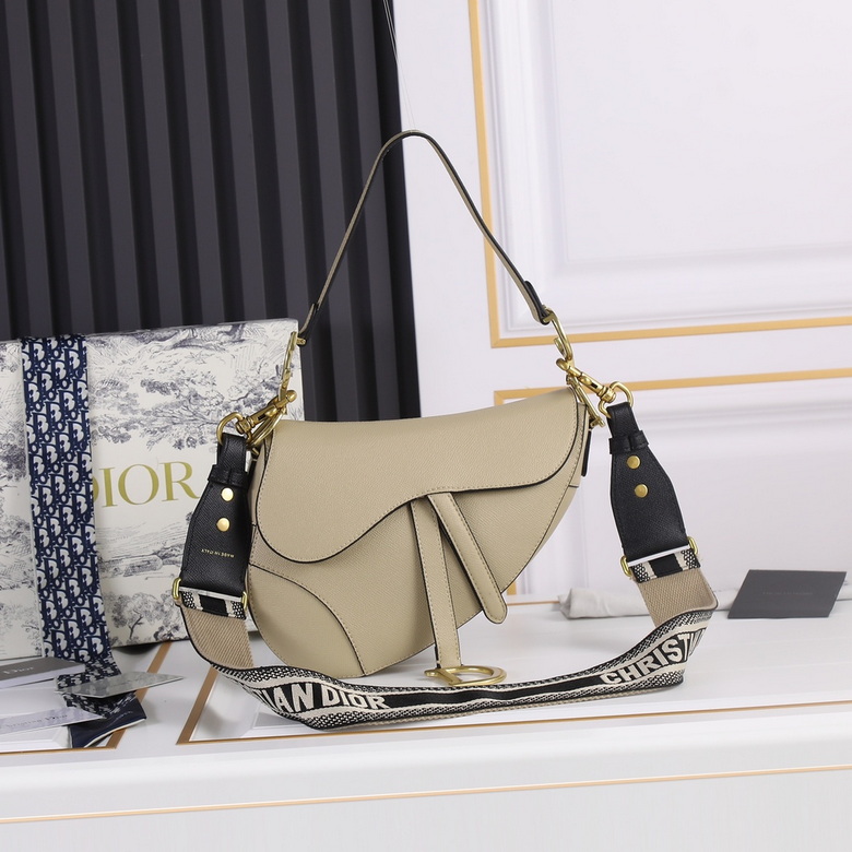 saddle 6666 25.5X20X6.5cm XM 4 (1)