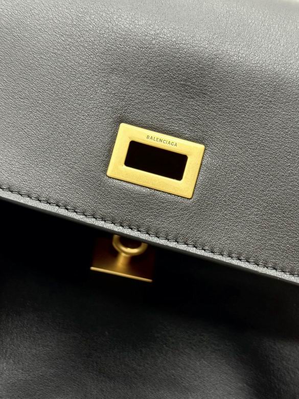 0317 40X30X13cm XM 7