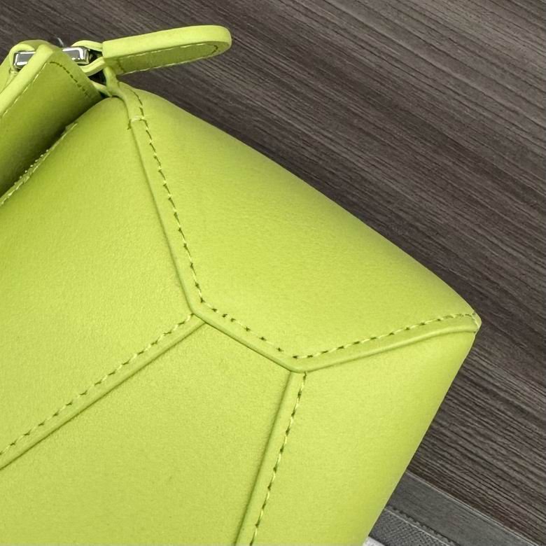 062312 18X12.5X8cm XM 6