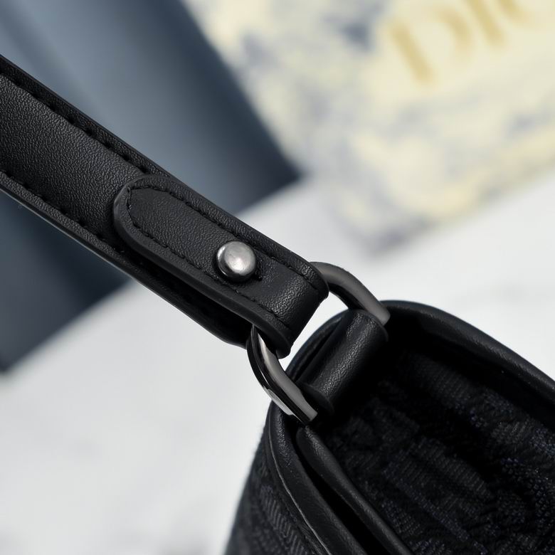 102708 XM 2colour (15)