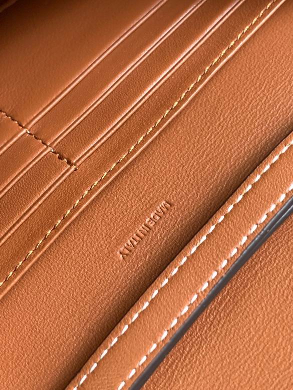 10J733 19.5X4.5X12.5cm YG 9