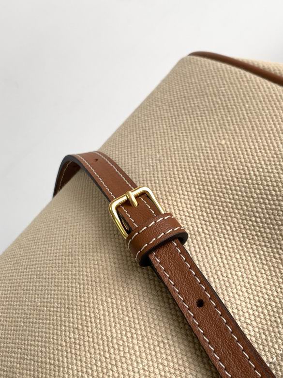 111013 22X17X15cm YG 7