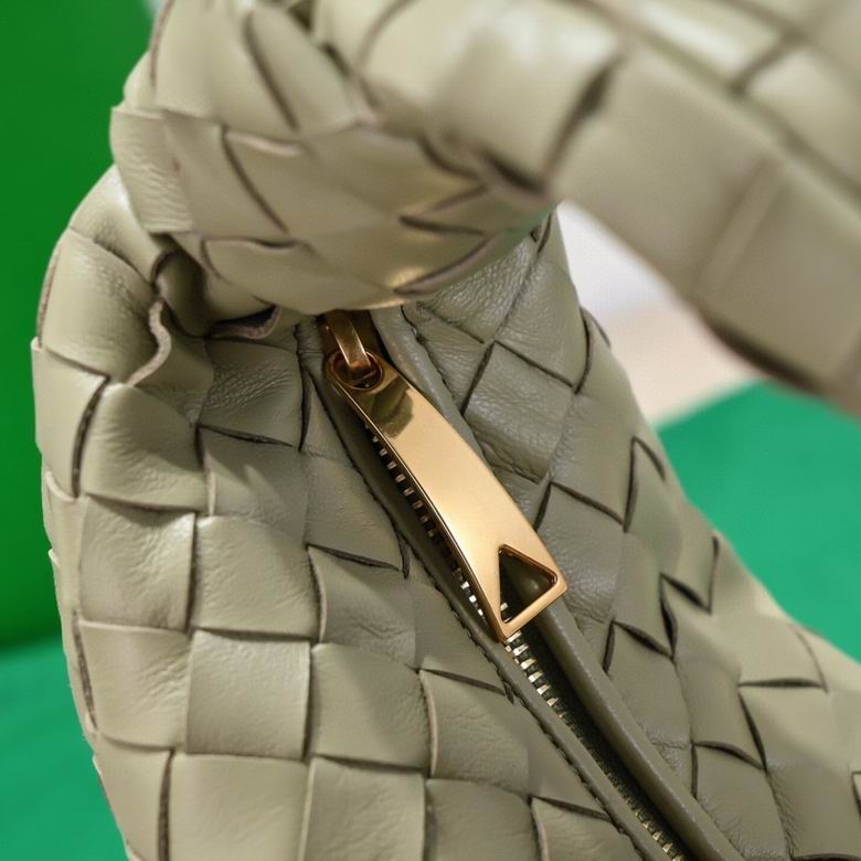 1680 23X27X9cm YG 18 (6)