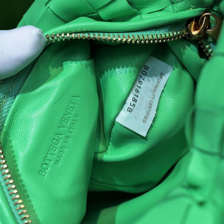 1680 23X27X9cm YG 24 (3)