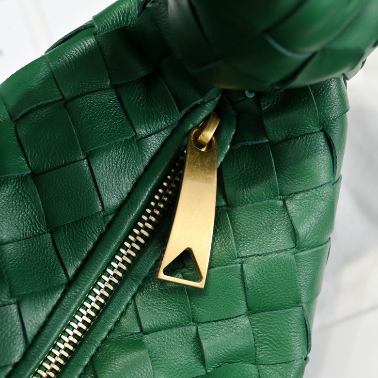 1680 23X27X9cm YG 28 (7)