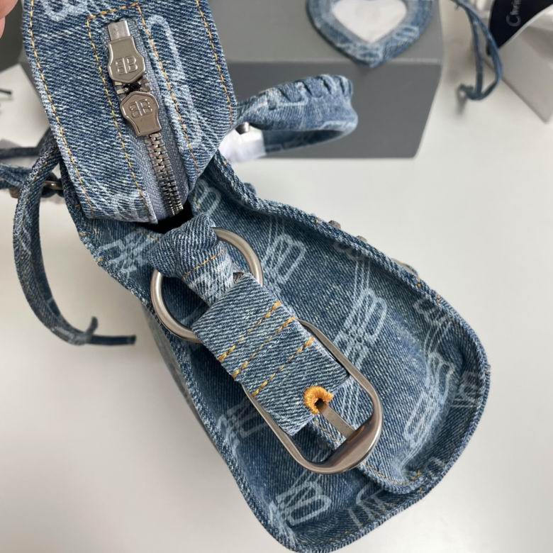 1688 26X18X11cm GY (8)