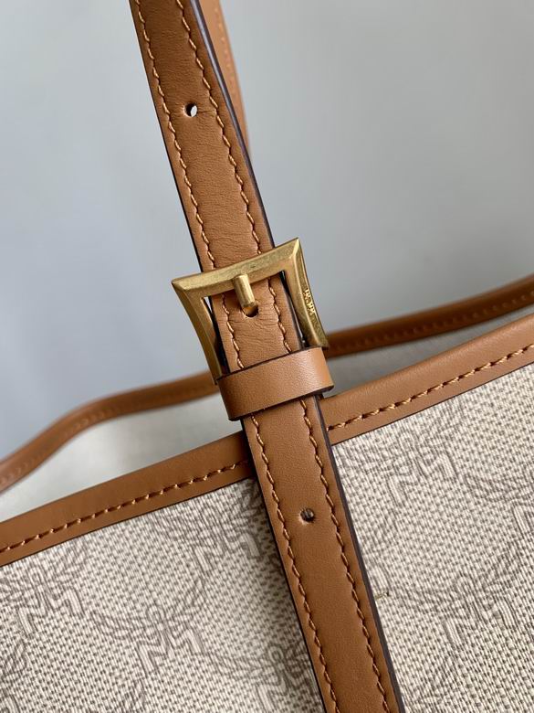 173532 17X35X32cm EY 7