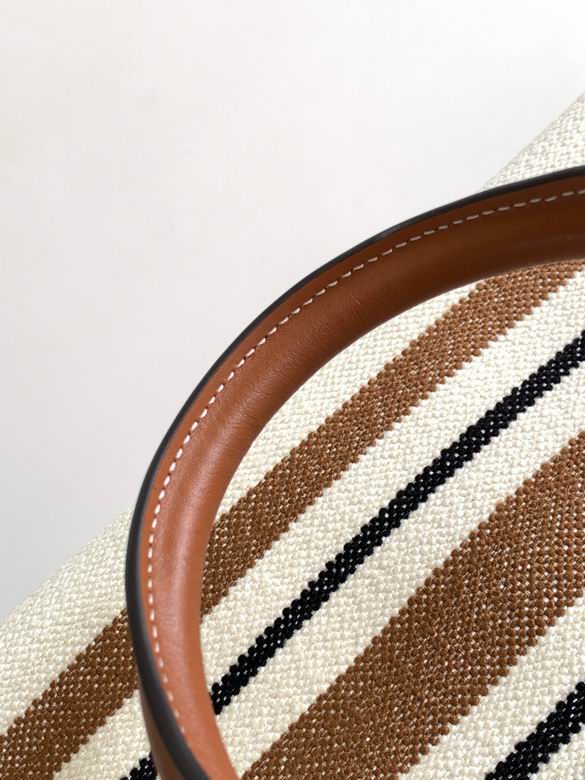 196762 41X28X17cm YG 7