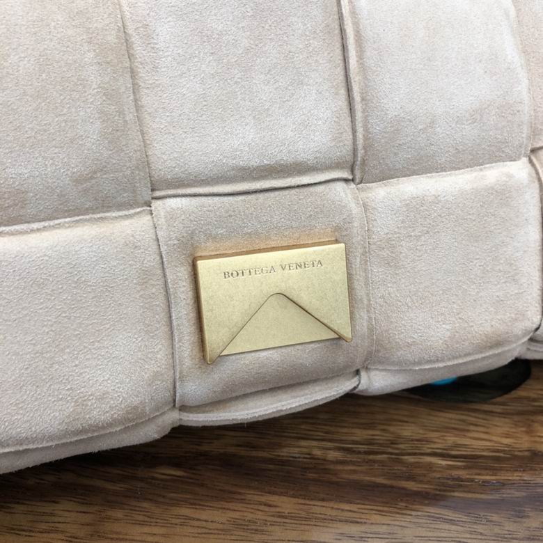 1970 26x18x8cm BG (7)