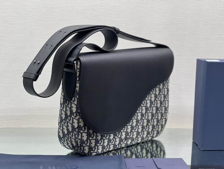 1ADME133 36.5X24.5X5.5cm WP (2)