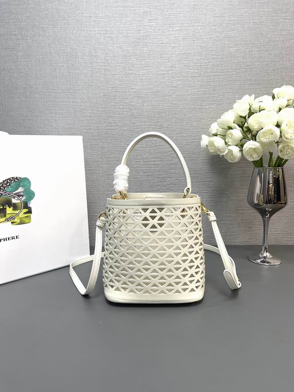 1BA217 18X17X10.5cm YG 2