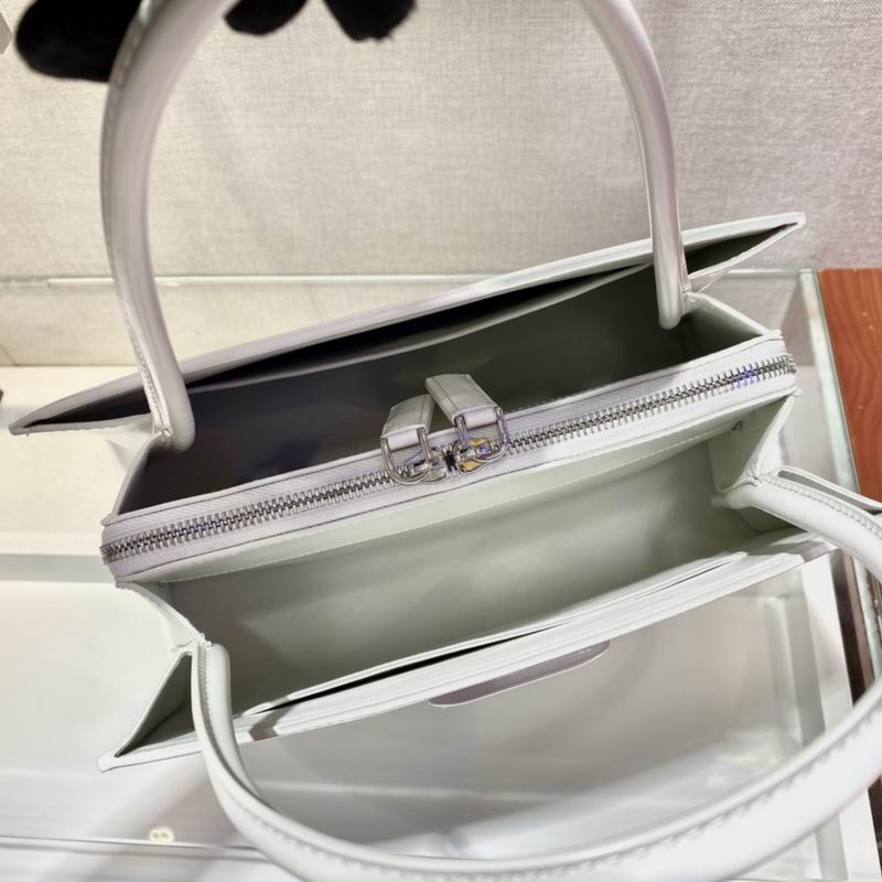 1BA328 31x23x14.5cm ap 13 (24)