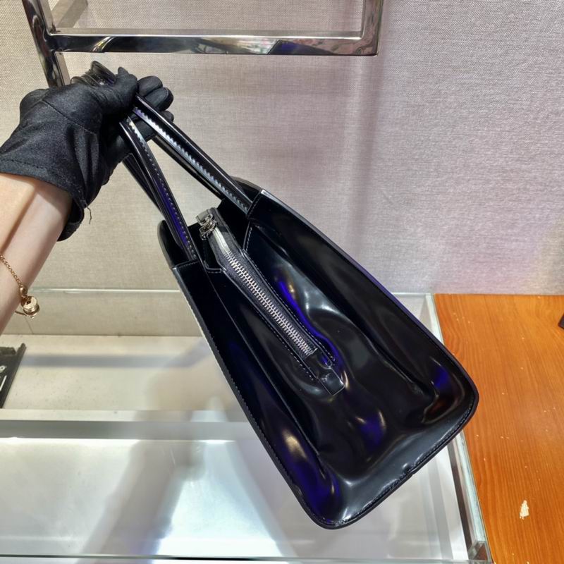 1BA328 31x23x14.5cm ap 13 (3)