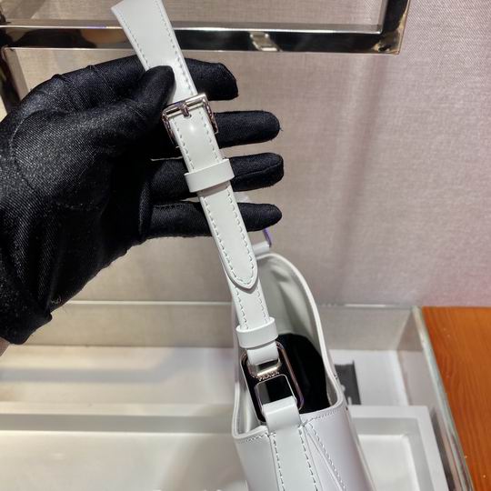 1BC156 30x18.5x4cm ap 03 (8)