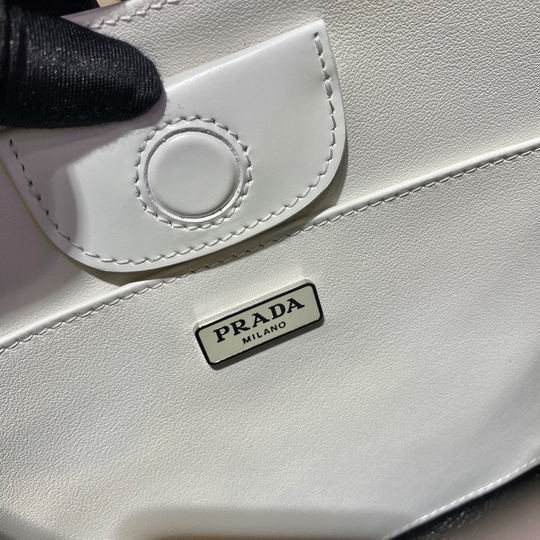 1BC156 30x18.5x4cm ap 03 (9)