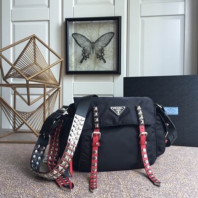 1BD118 30x22x11cm ap 27 (1)