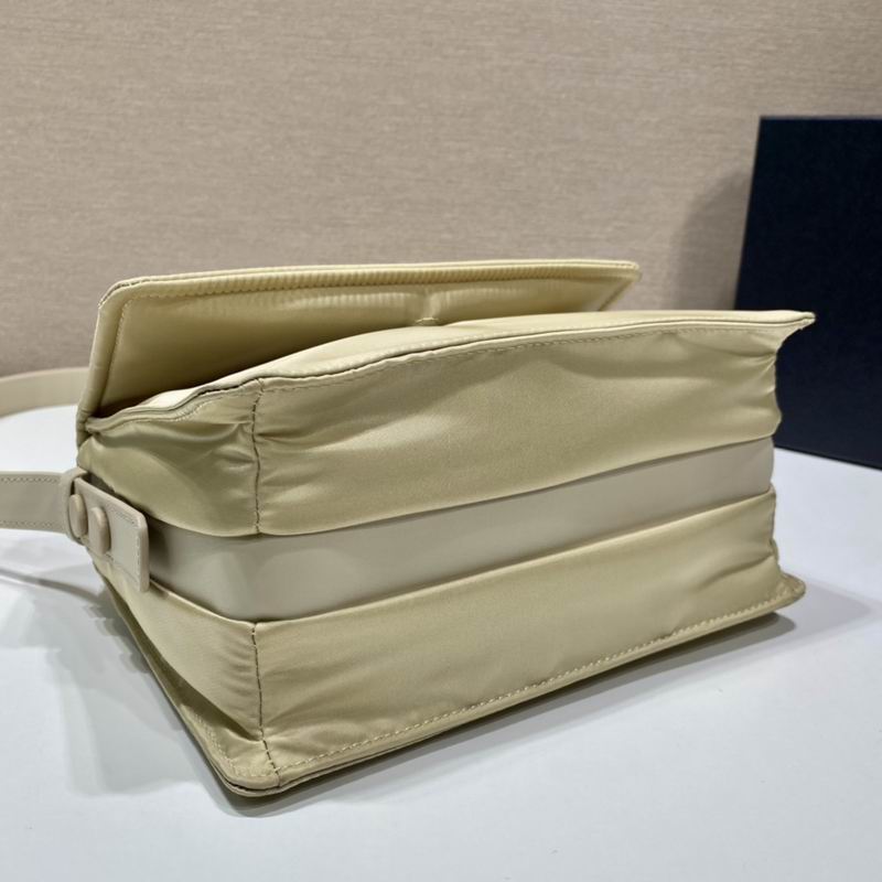 1BD258 23.5x18x11cm 08 (23)