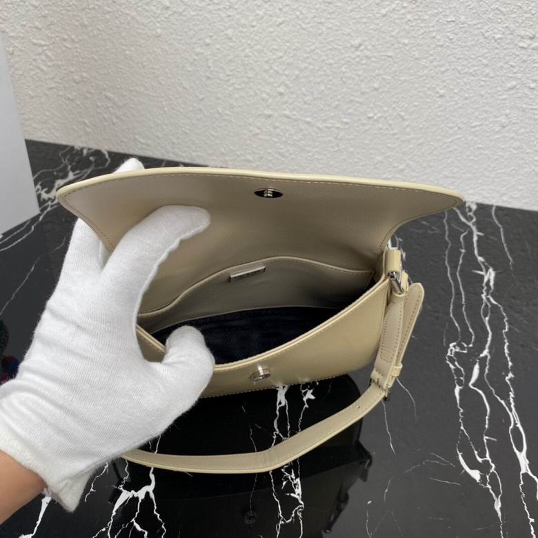 1BD303 24X19X6cm YG 6 (8)